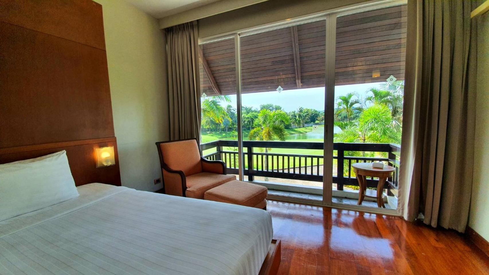 Mission Hills Phuket Golf Resort-Sha Extra Plus Por Bay Exterior foto